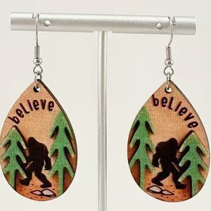 "Believe' Big Foot, Sasquatch Dangle Earrings